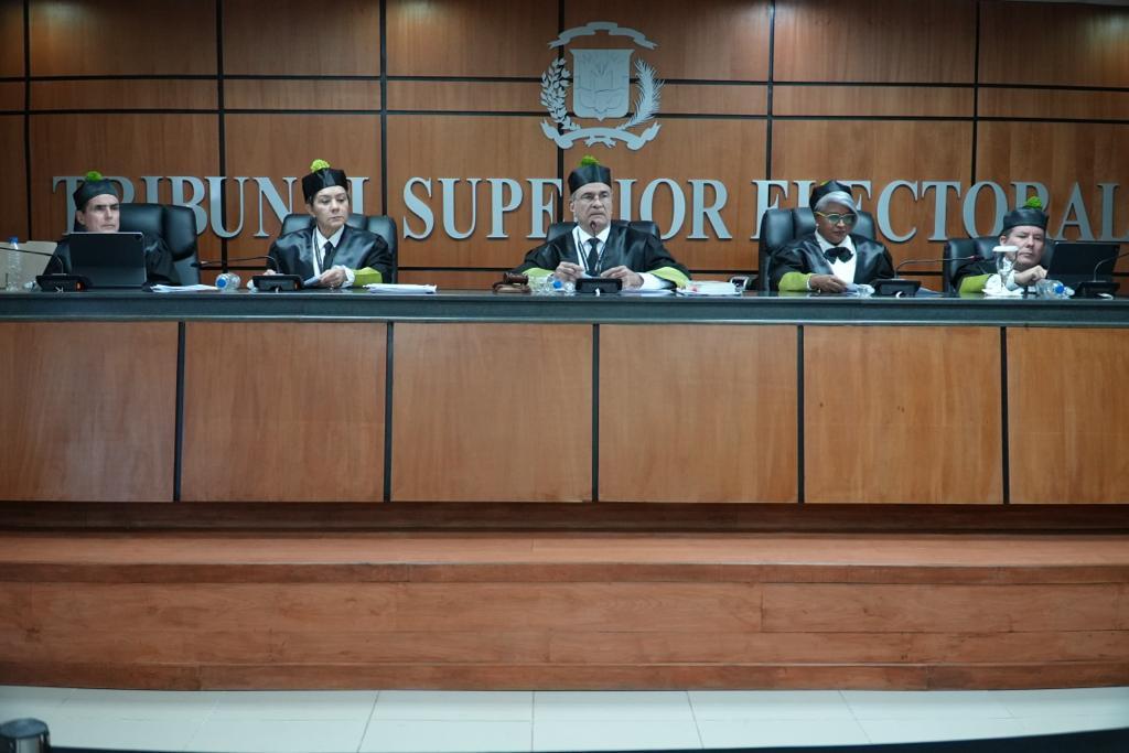 Tribunal Superior Electoral declara inadmisible acción de amparo en restitución de afiliación partidaria incoada por diego Jose Arquímedes Garcia Ovalles, contra tribunal de disciplina y ética del PLD